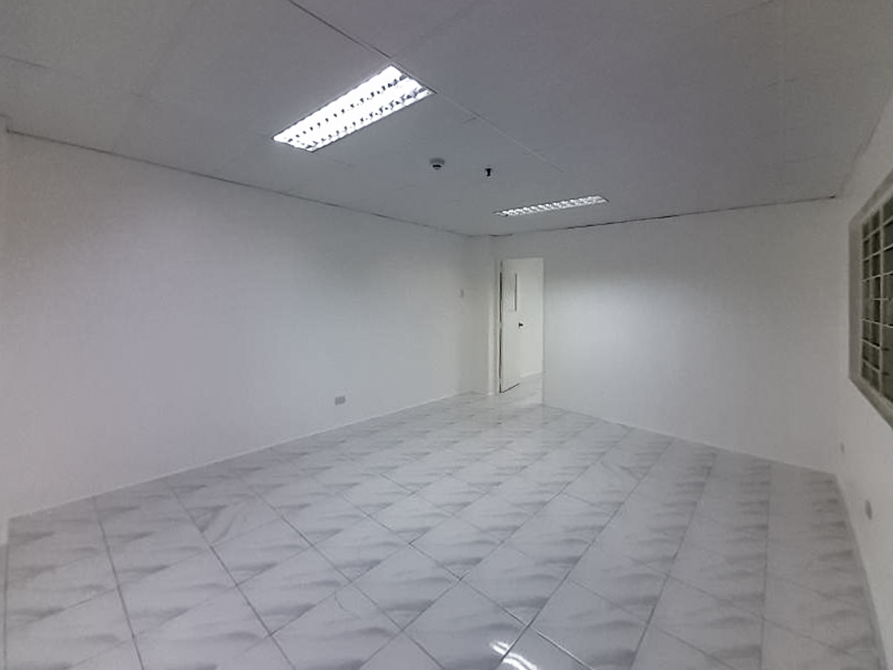RCPPD9 66 SqM Office Space for Rent in Banilad - 3