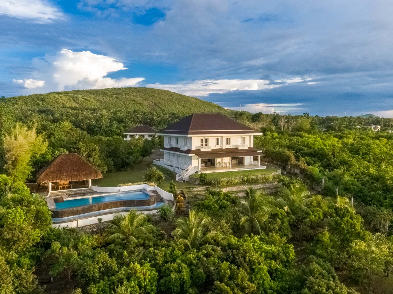 SRBB1 Exquisite Manor by the Sea for Sale in Bohol Island - 1