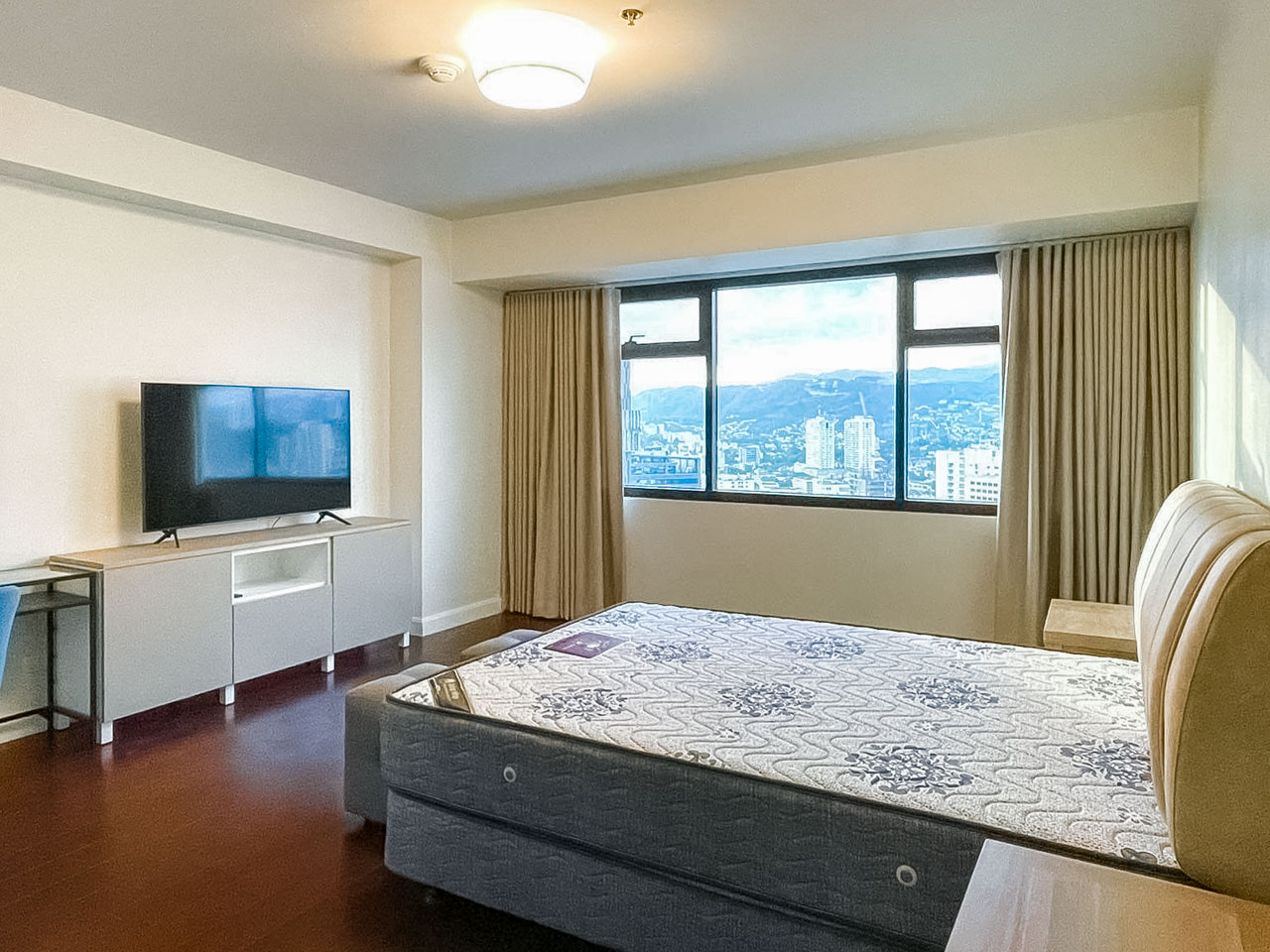 SRBAL9 2 Bedroom Grand Corner Suite for Sale in The Alcoves - 11