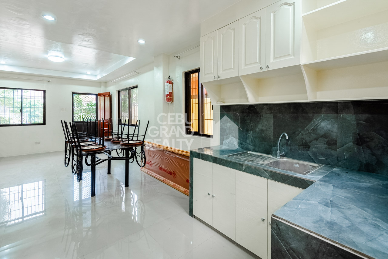 RHSJ2 Semi-Furnished 3 Bedroom Duplex for Rent in Talamban - 4