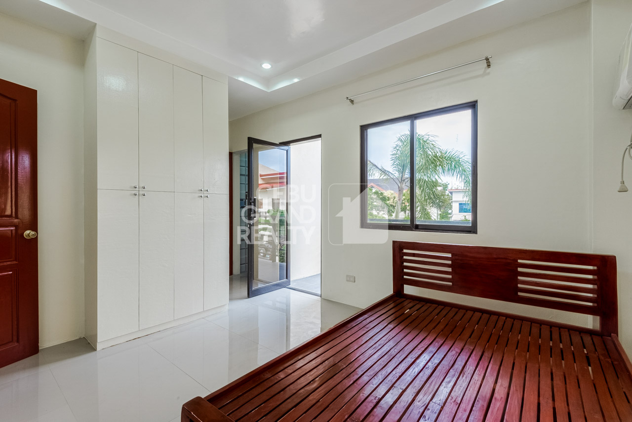 RHSJ2 Semi-Furnished 3 Bedroom Duplex for Rent in Talamban - 7