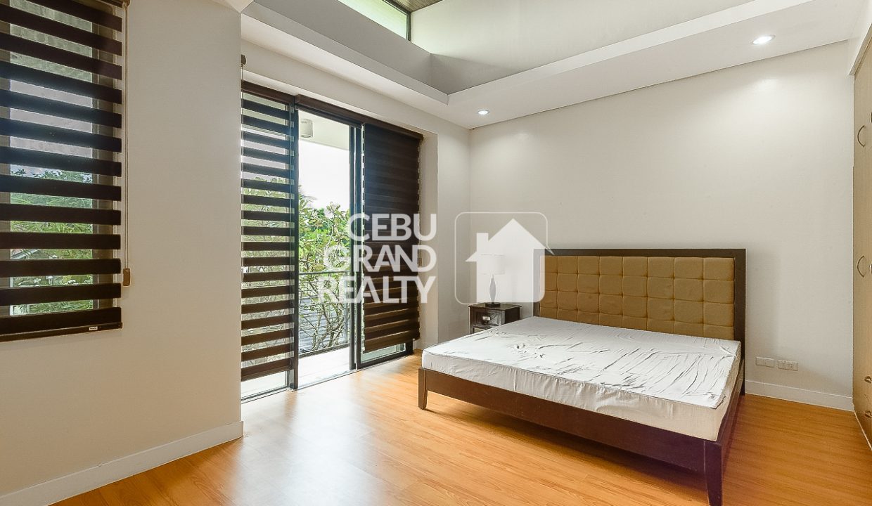 RHTTR4 Spacious Townhouse with Lush Greenery Views in Talamban - Cebu Grand Realty (10)