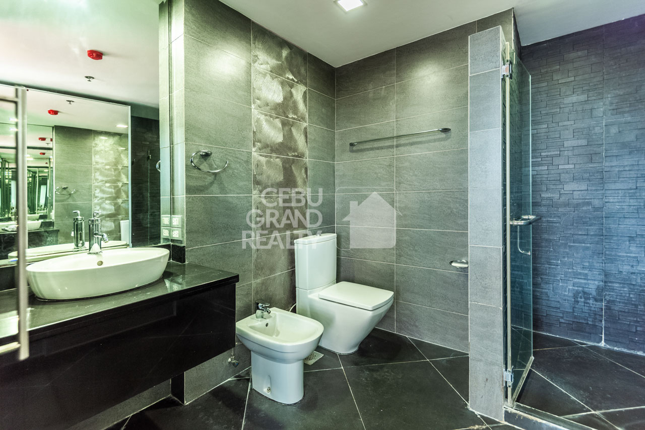 RCGS5 Modern 3 Bedroom Penthouse for Rent in Banilad Cebu - 21