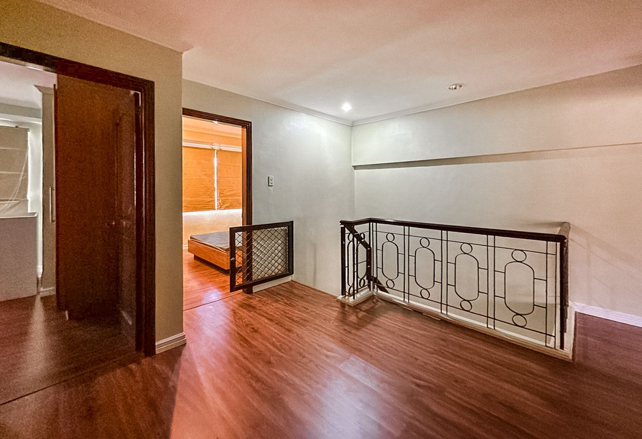 SRBOEP1 3 Bedrooms House for Sale in Lahug Cebu - 5