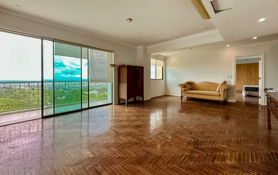 SRBCL12 Large 3 Bedroom Condo for Sale in Citylights Gardens - 1