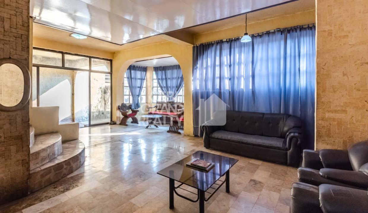 SRBDRV1 4 Bedroom House for Sale in Dona Rosario Village - 5