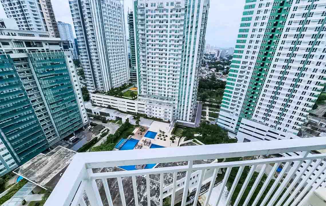 SRBS13 Furnished 2 Bedroom Unit for Sale in Solinea Tower 3 - 8