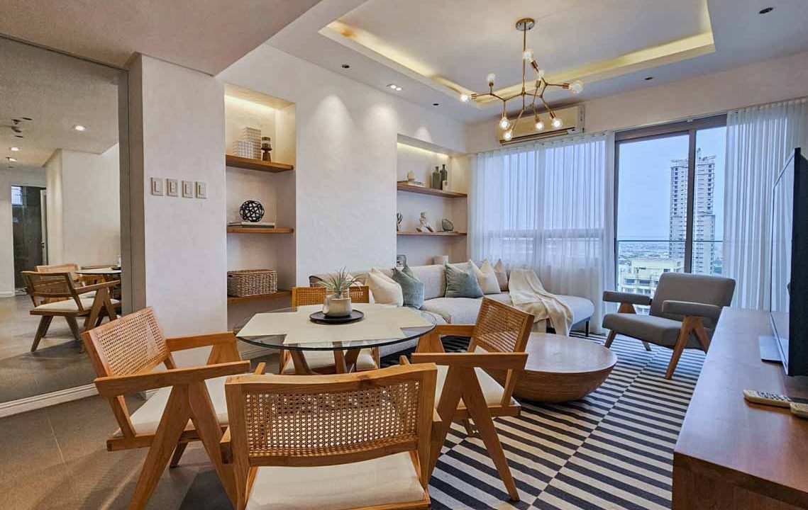 SRBAP6 Newly Renovated 2 Bedroom Condo with Balcony for Sale in Cebu IT Park - 3