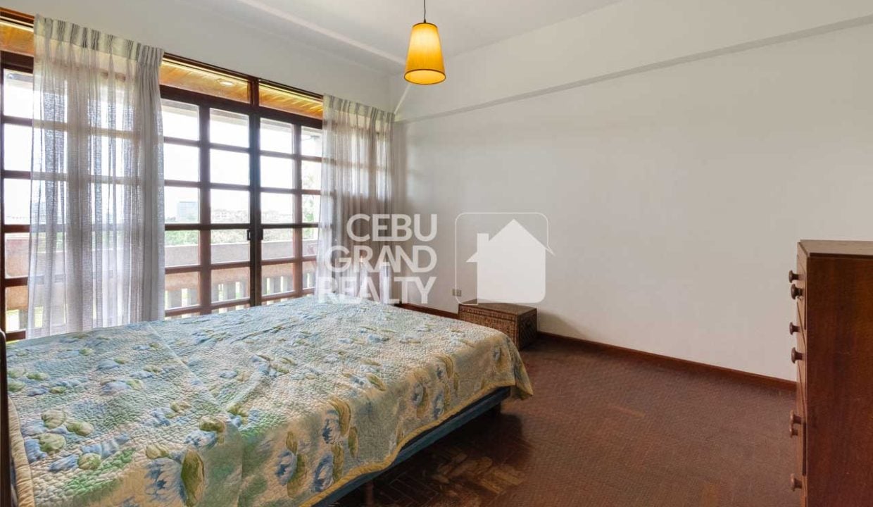 SRBNHM1 4 Bedroom Penthouse for Sale near Cebu IT Park - 16