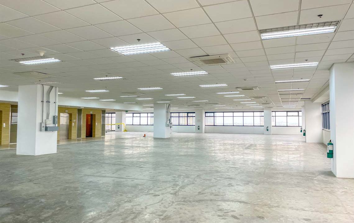 RCPHMT1 1129 SqM Whole Floor Office Space for Rent in Cebu IT Park - 2