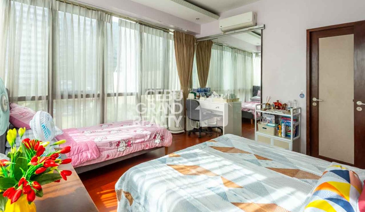 SRBAP8 Furnished 2 Bedroom Condo for Sale in Cebu IT Park - 11