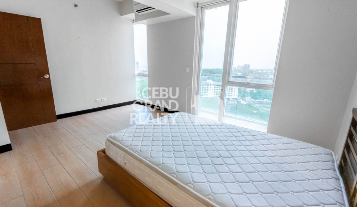 SRBENB5 Furnished 2 Bedroom with Balcony for Sale in Mactan Lapu-Lapu - 10