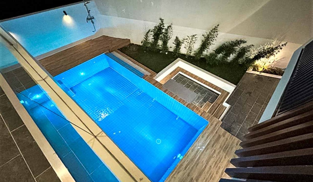 SRBVG1 Brand New Modern House with Swimming Pool in Vista Grande Talisay - 10