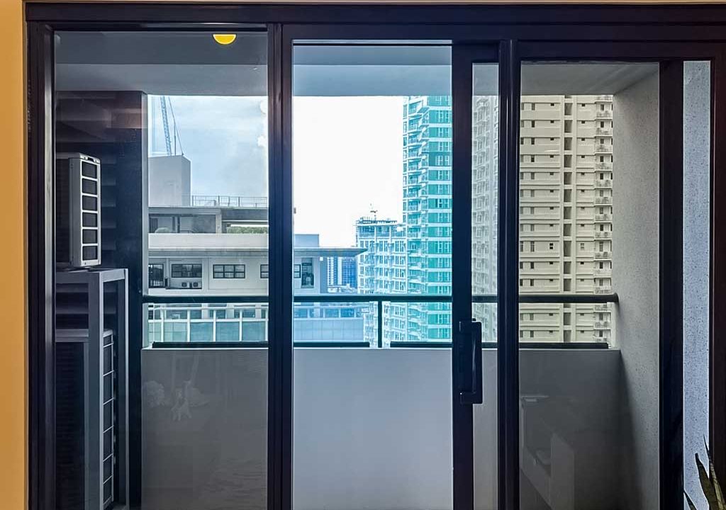 RCAV31 Furnished 1 Bedroom with Balcony for Rent in Cebu Business Park - 7