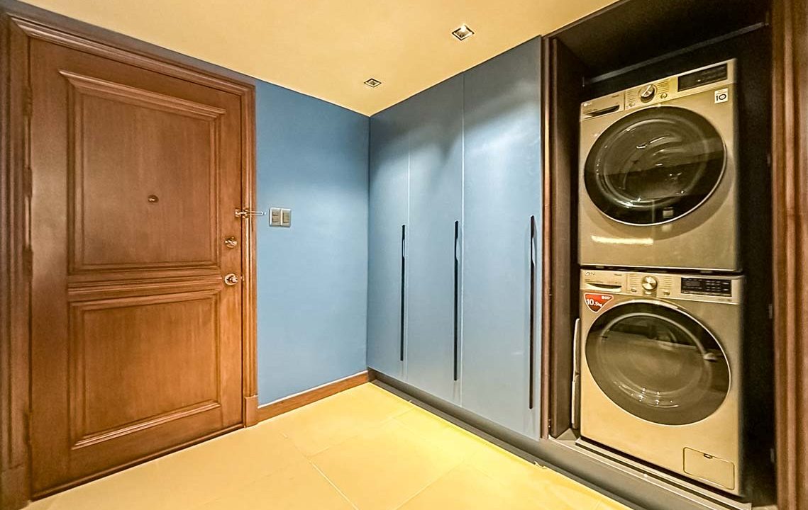 SRBPT4 Fully Renovated 1 Bedroom Condo for Sale in Cebu Business Park - 13