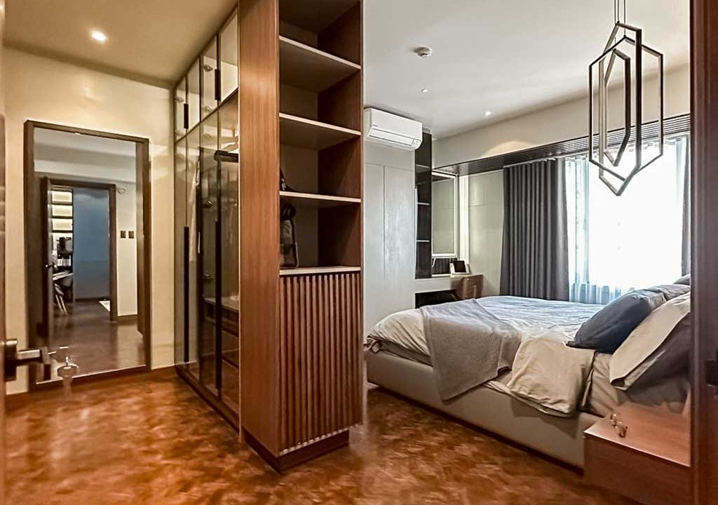 SRBPT4 Fully Renovated 1 Bedroom Condo for Sale in Cebu Business Park - 9