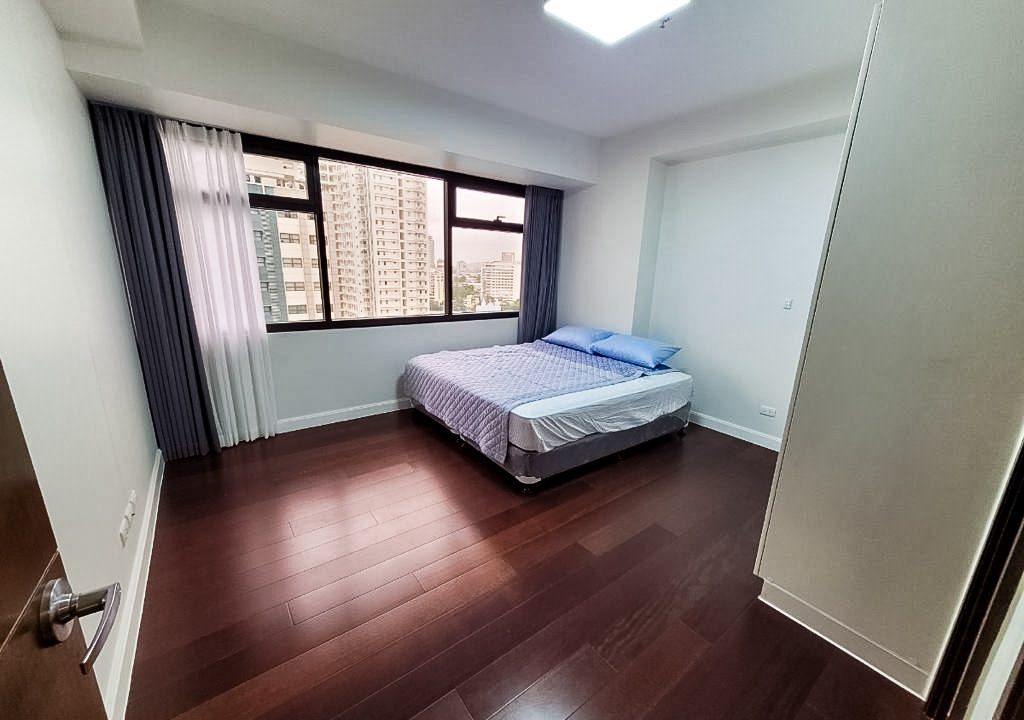 SRBAL16 - Fully Furnished 1 Bedroom Condo for Sale in The Alcoves (6)