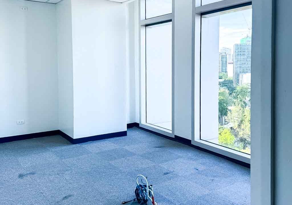 RCPMST11 204 SqM Office Space for Rent in Cebu Business Park - 5