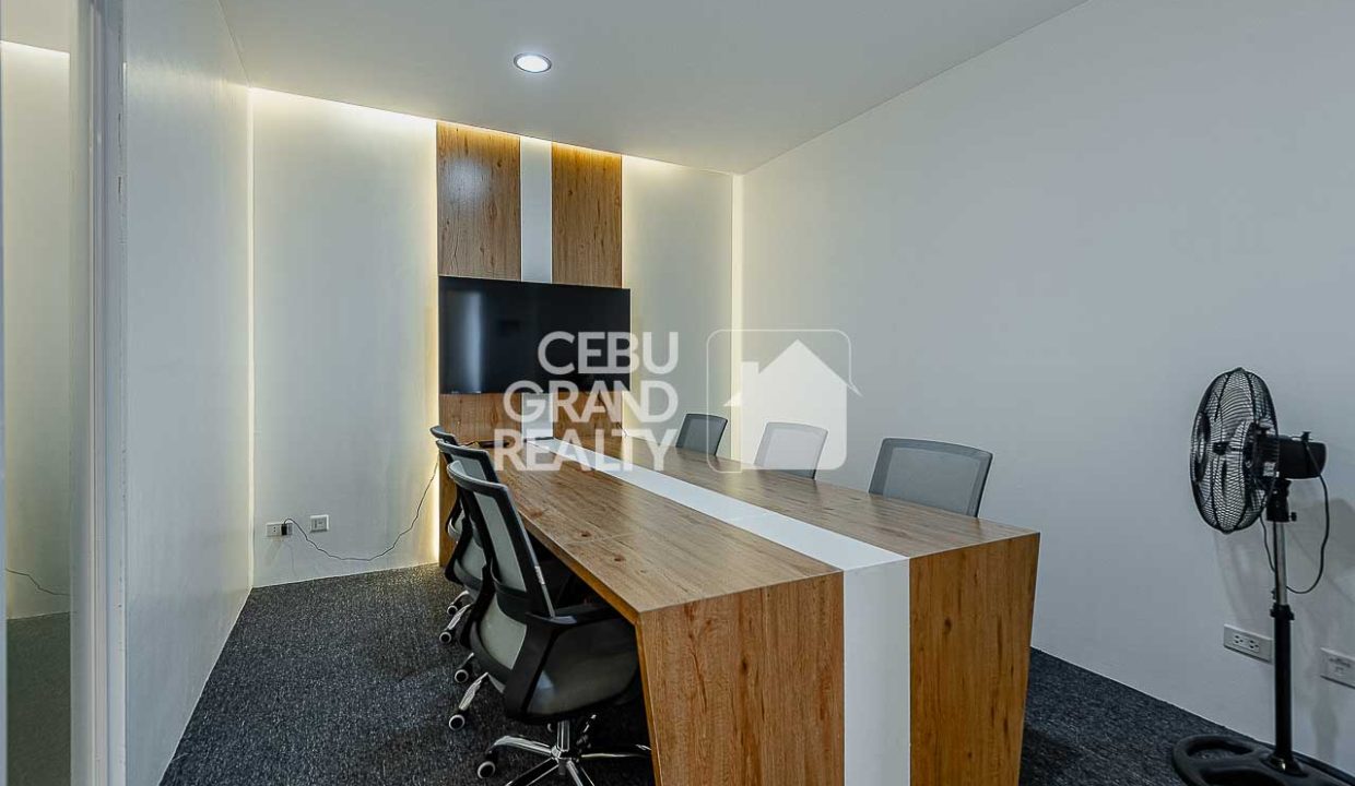 RCPPC1 10 Seats Fully Serviced Office for Rent in Cebu IT Park - 10
