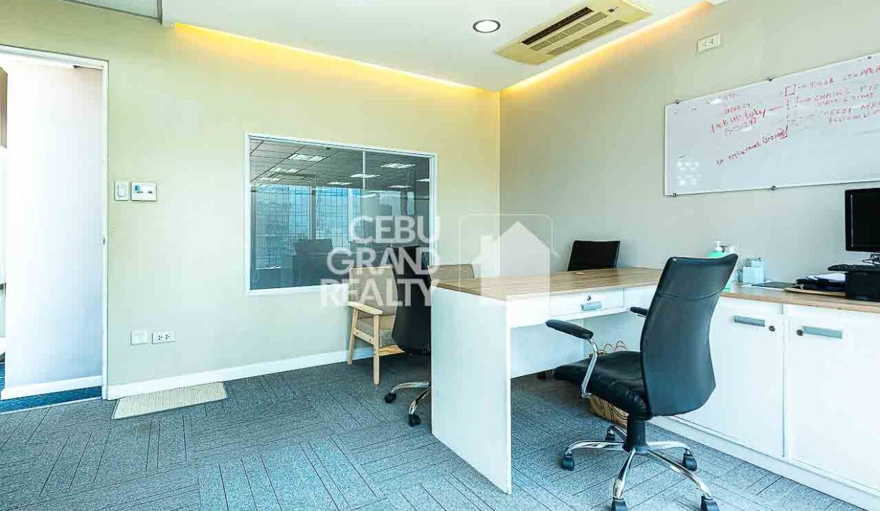 RCPPC1 10 Seats Fully Serviced Office for Rent in Cebu IT Park - 16