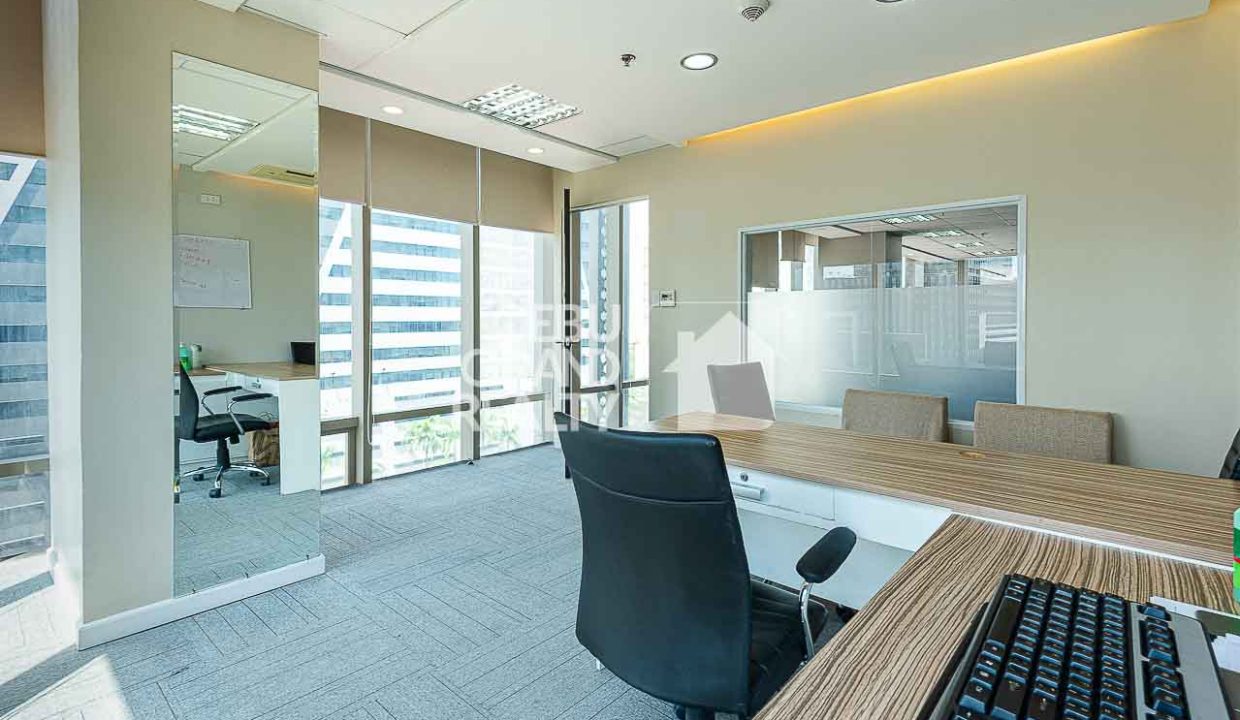 RCPPC1 10 Seats Fully Serviced Office for Rent in Cebu IT Park - 17