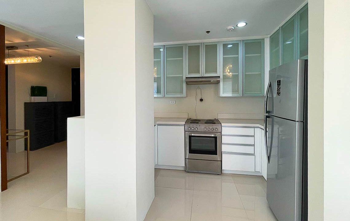 RCITC9 Furnished 2 Bedroom Condo for Rent with Balcony in IT Park - 6