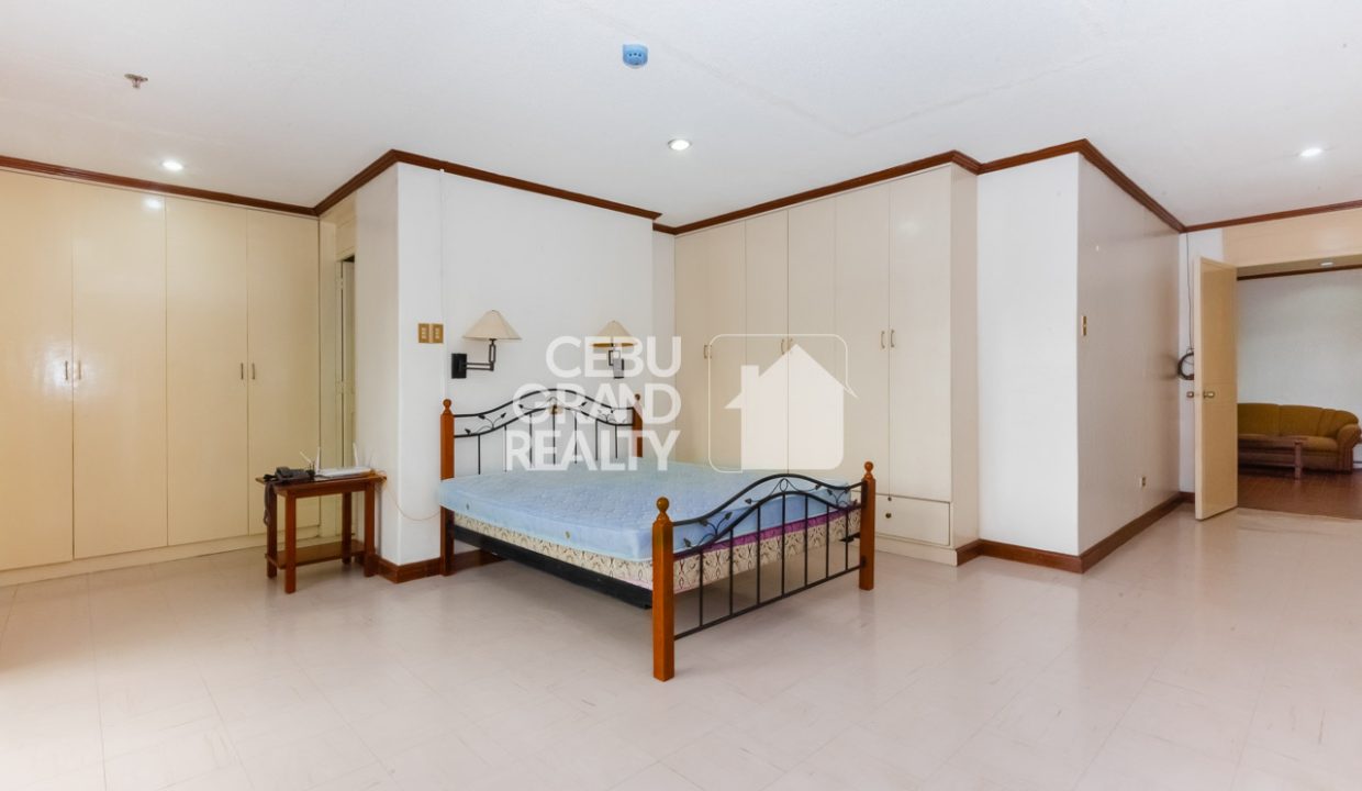 RCREC5 Spacious 1 Bedroom Condo for Rent in Banilad - 4