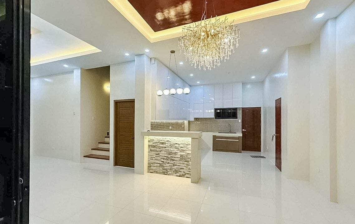 SRBRCE1 Modern Mediterranean House for Sale in Consolacion Cebu - 5