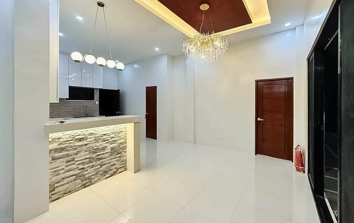 SRBRCE1 Modern Mediterranean House for Sale in Consolacion Cebu - 7