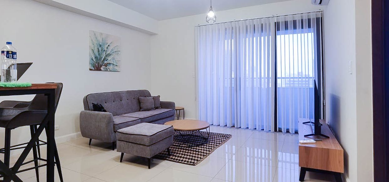 RCALC31 Furnished 1 Bedroom Condo for Rent in Cebu Business Park - 1