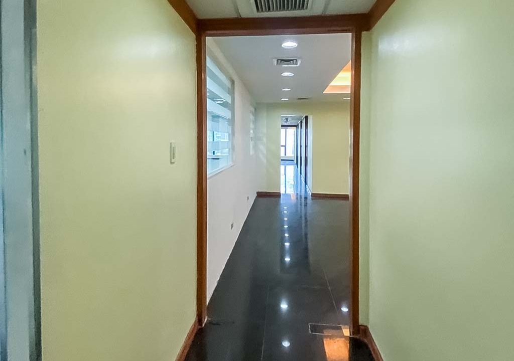 RCPKT1 308 SqM Office for Rent in Cebu Business Park - 5