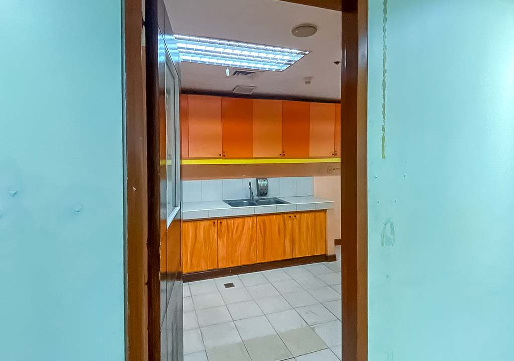 RCPKT1 308 SqM Office for Rent in Cebu Business Park - 6