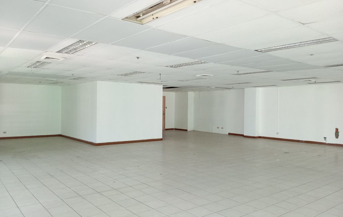 RCPKT10 485 SqM Office for Rent in Cebu Business Park - 12