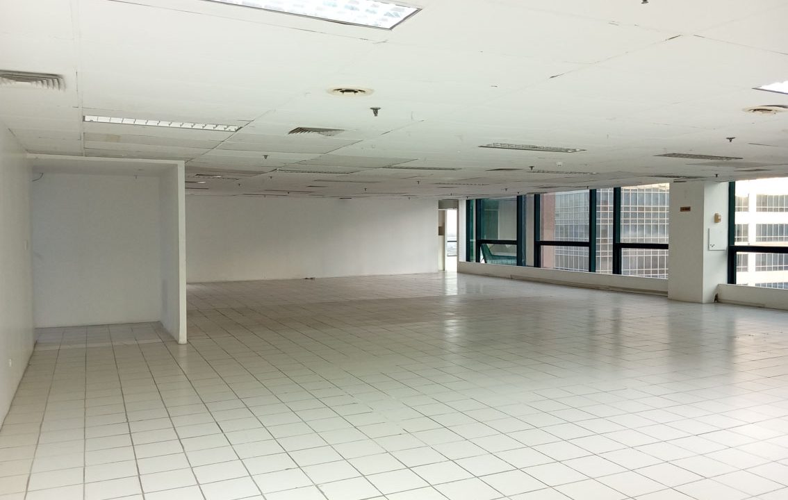 RCPKT11 287 SqM Office for Rent in Cebu Business Park - 1