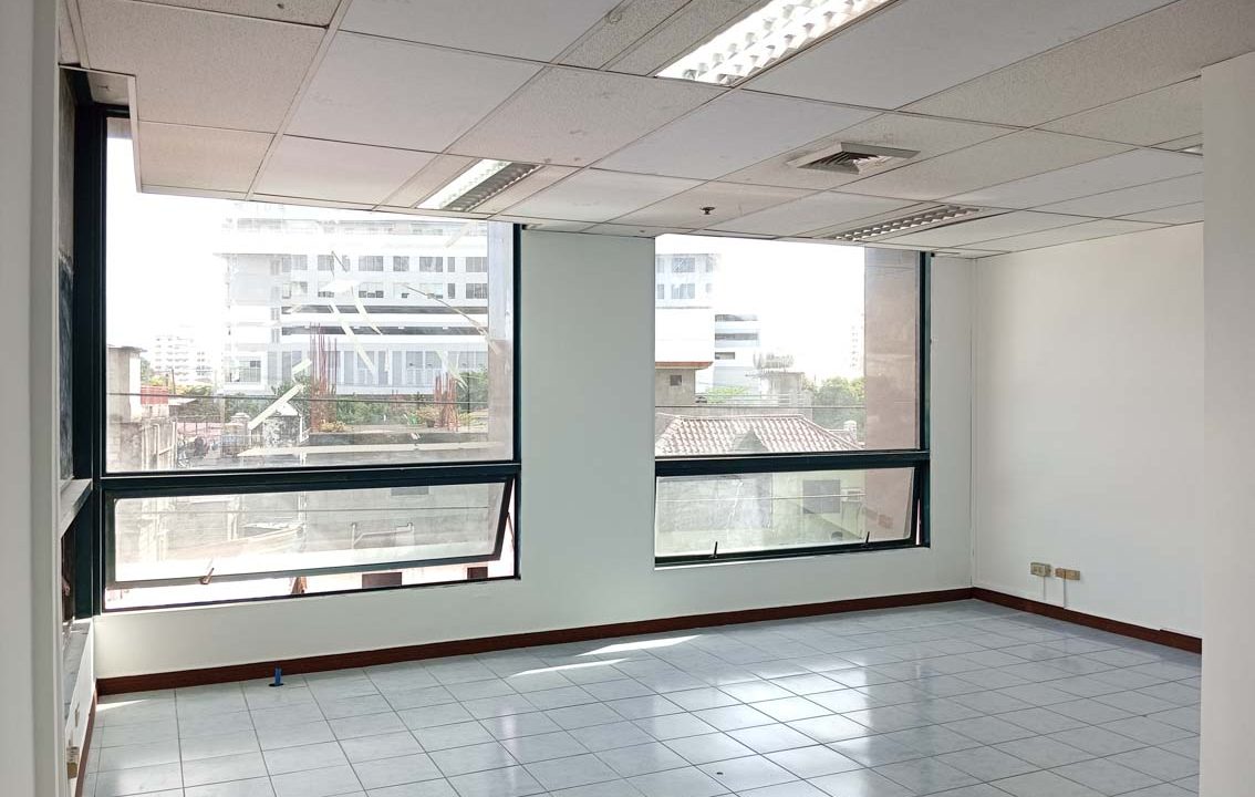 RCPKT12 71 SqM Office for Rent in Cebu Business Park - 1