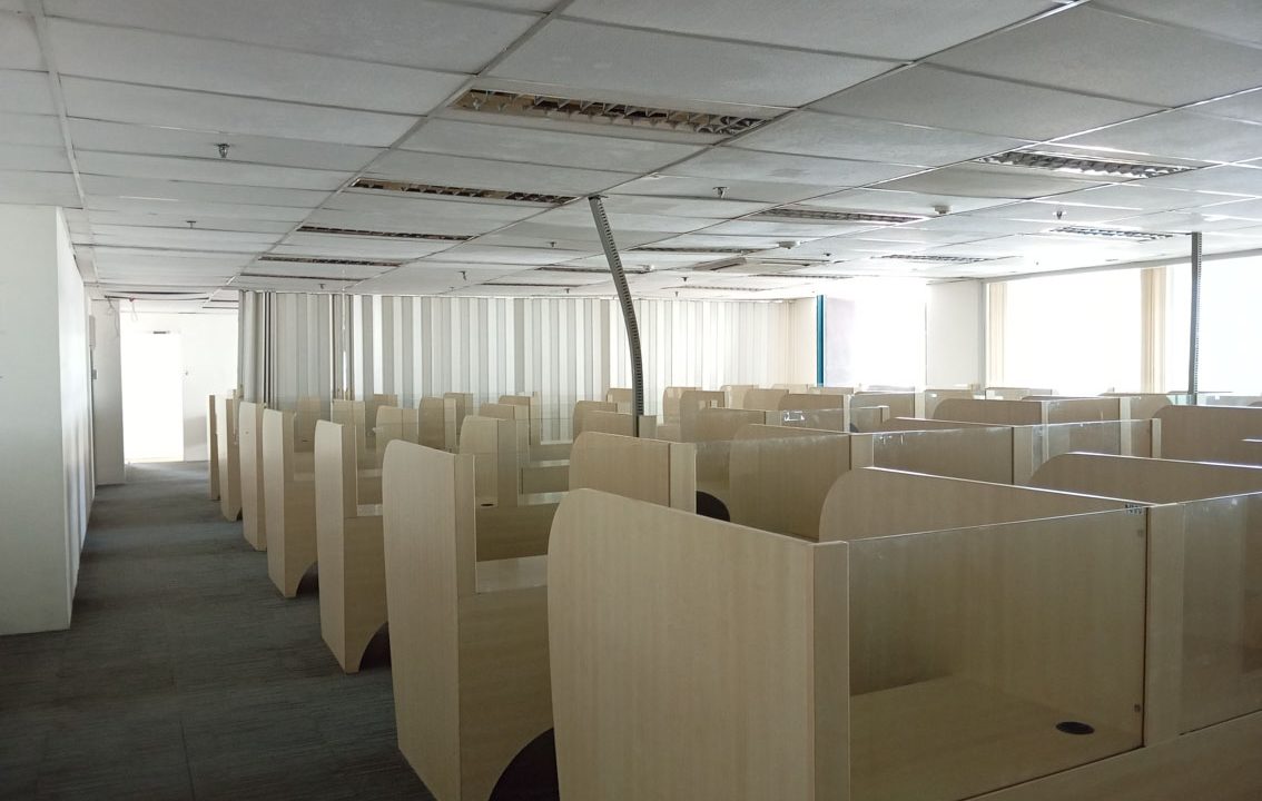 RCPKT3 650 SqM Office for Rent in Cebu Business Park - 1