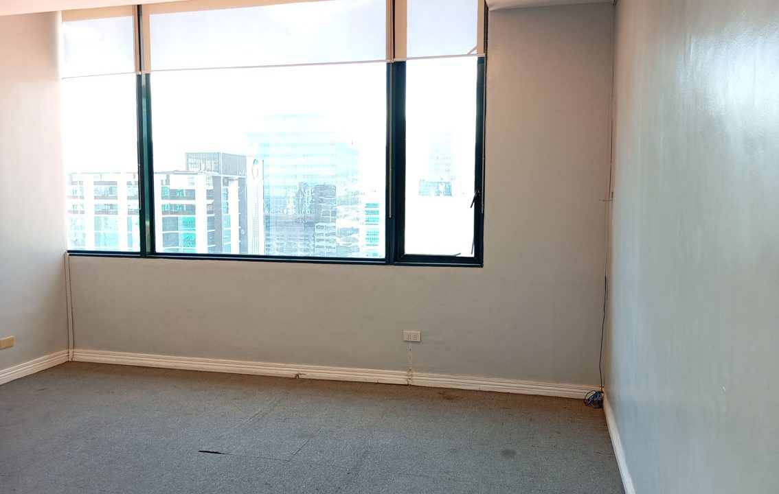 RCPKT4 99 SqM Office for Rent in Cebu Business Park - 10
