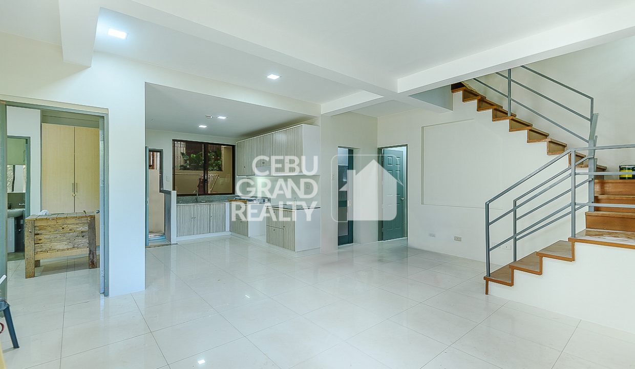 RHSMD3 New Unfurnished 4 Bedroom Duplex House for Rent in Banilad - Cebu Grand Realty (1)