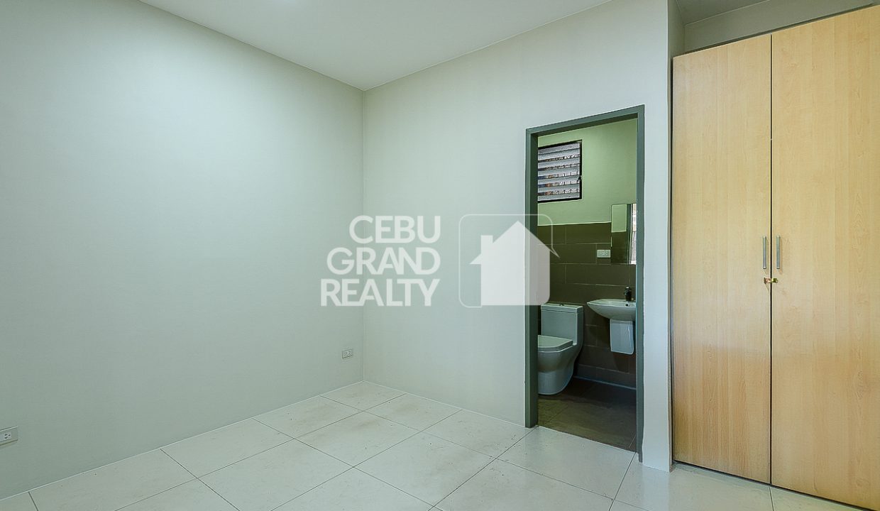 RHSMD3 New Unfurnished 4 Bedroom Duplex House for Rent in Banilad - Cebu Grand Realty (14)