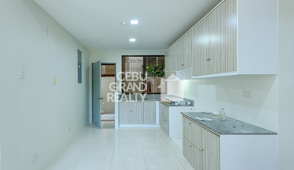 RHSMD3 New Unfurnished 4 Bedroom Duplex House for Rent in Banilad - Cebu Grand Realty (2)