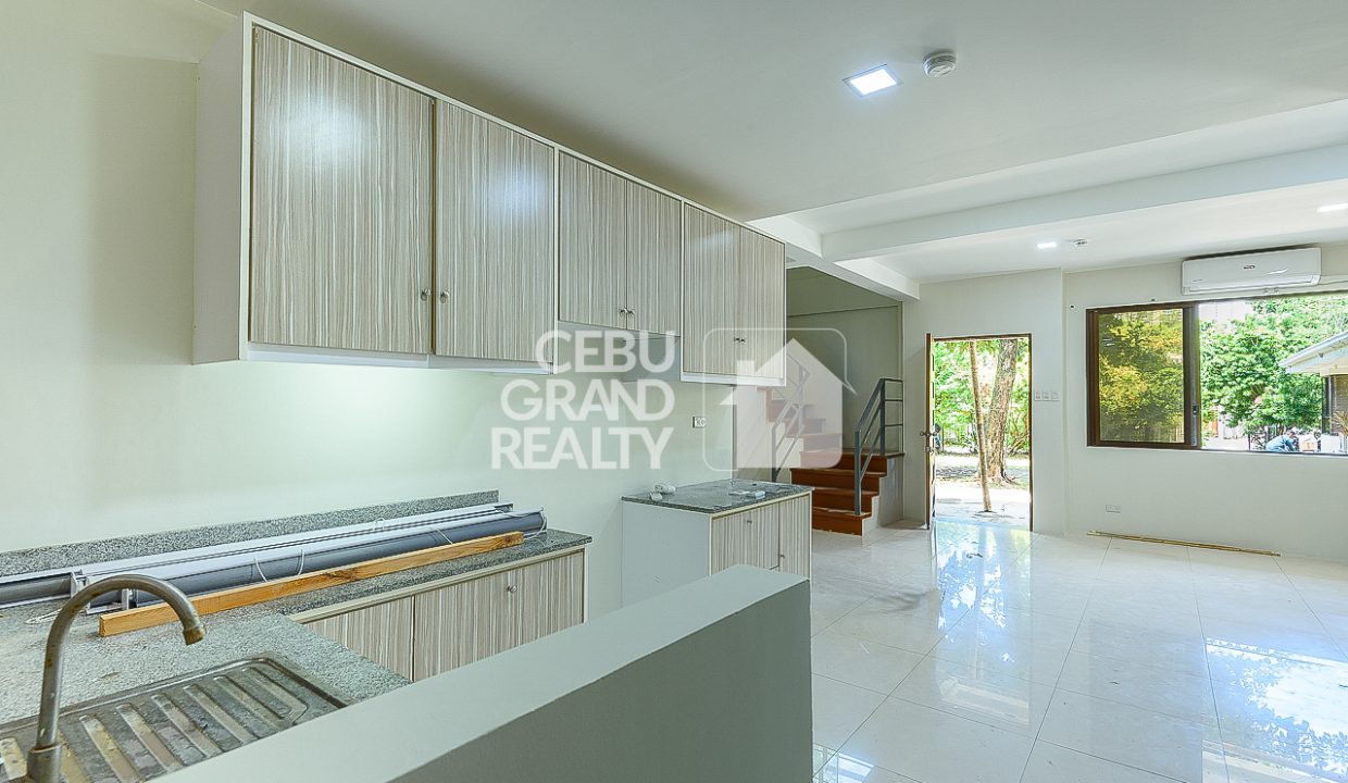 RHSMD3 New Unfurnished 4 Bedroom Duplex House for Rent in Banilad - Cebu Grand Realty (4)