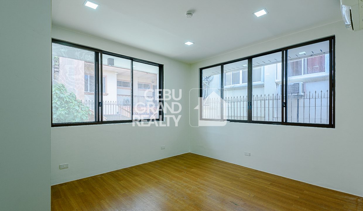 RHSMD3 New Unfurnished 4 Bedroom Duplex House for Rent in Banilad - Cebu Grand Realty (8)