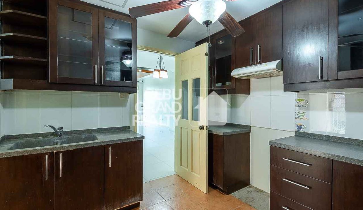 SRBCL17 Unfurnished 3 Bedroom Condo for Sale in Citylights Gardens - Cebu Grand Realty (16)