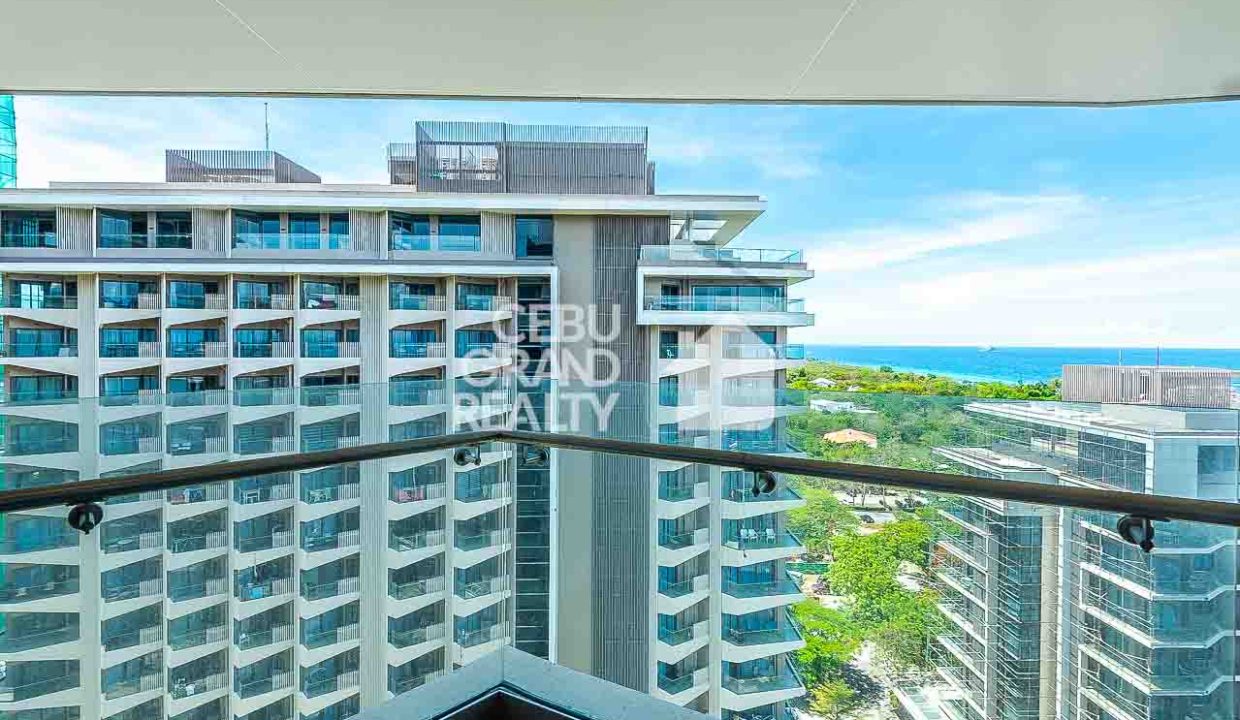 SRBTTS6 Semi-Furnished 1 Bedroom Unit with Balcony for Sale in Tambuli - Cebu Grand Realty (9)