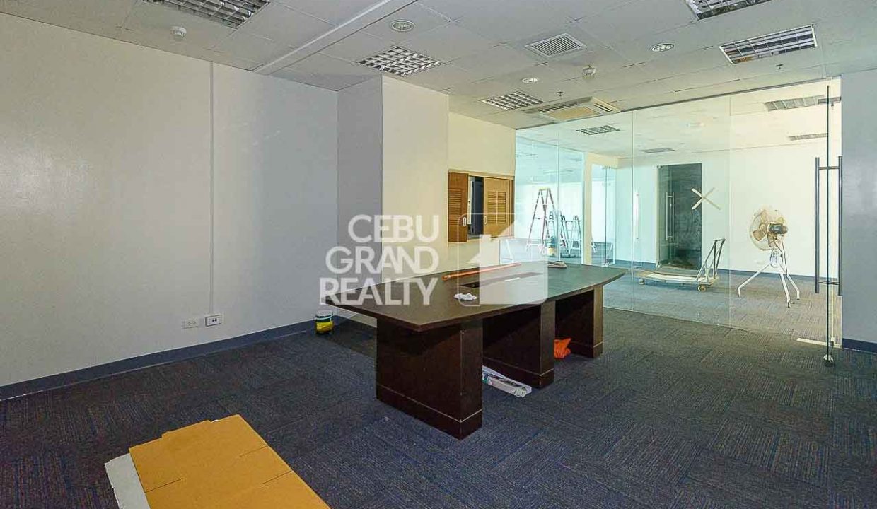 RCPTGU4 374 SqM Office for Rent in Cebu IT Park - Cebu Grand Realty (6)