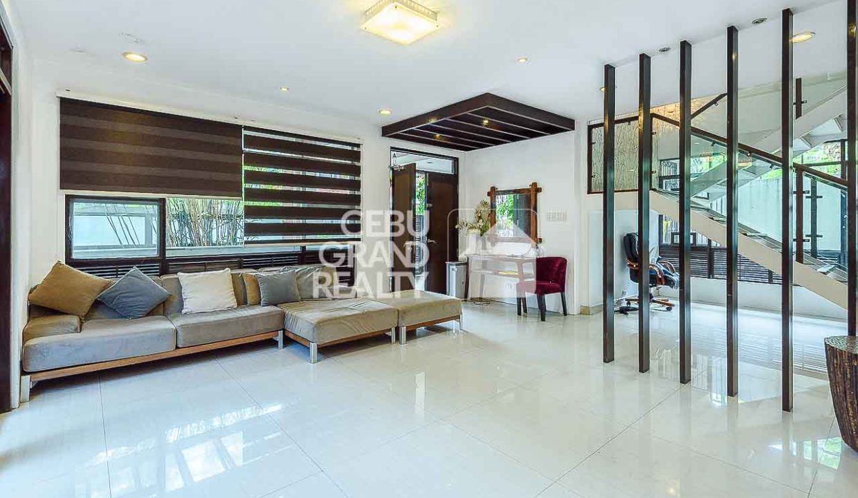 RHCV11 Spacious Modern Home with Ample Natural Light in Mabolo - Cebu Grand Realty (1)