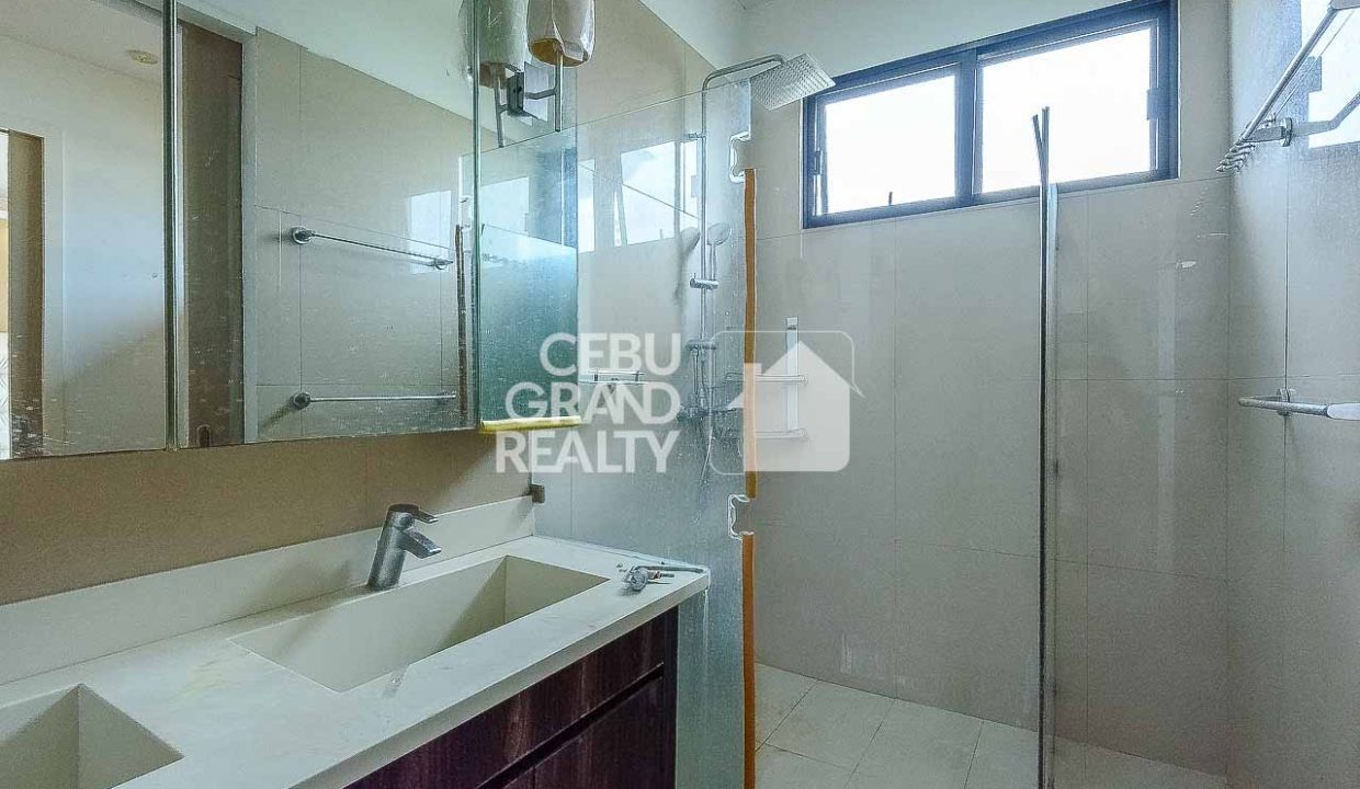 RHCV11 Spacious Modern Home with Ample Natural Light in Mabolo - Cebu Grand Realty (25)