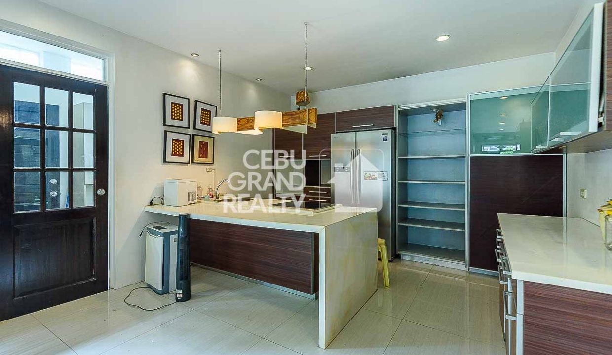 RHCV11 Spacious Modern Home with Ample Natural Light in Mabolo - Cebu Grand Realty (5)