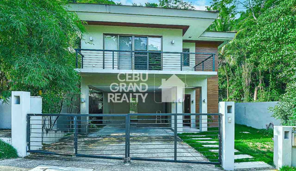 RHML113 Modern 3 Bedroom House for Rent with Seamless Living Spaces - Cebu Grand Realty (1)