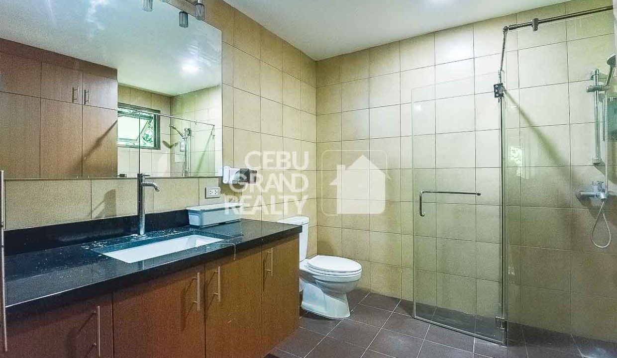 RHML113 Modern 3 Bedroom House for Rent with Seamless Living Spaces - Cebu Grand Realty (23)